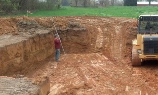 Выкопать котлован под фундамент в Вологде - от 2545 руб. | 2Землекопа-Вгд