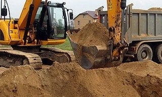 Выкопать яму экскаватором в Вологде от 917 руб. - 2Землекопа-Вгд